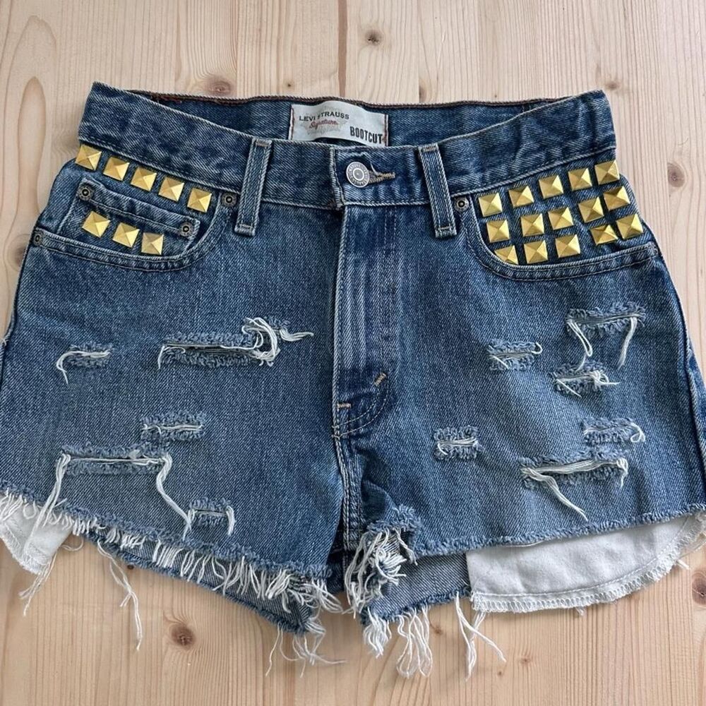 Levi-s Women's Blue and Navy Shorts